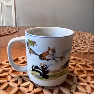 VINTAGE DISNEYLAND WALT DISNEY WORLD BAMBI COFFEE CUP.